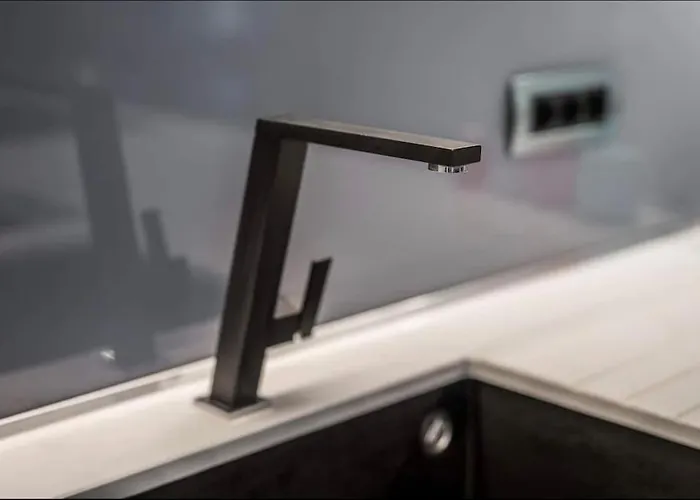 Blloku Deluxe 1br/ap Tirana